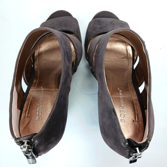 BCBGeneration Gray Platform Wedges - Picture 12 of 15
